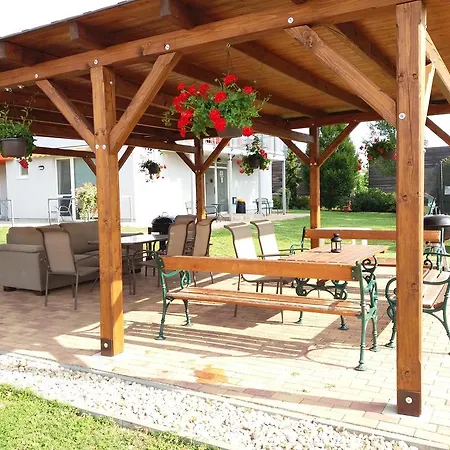 Guest house Moravia 3*